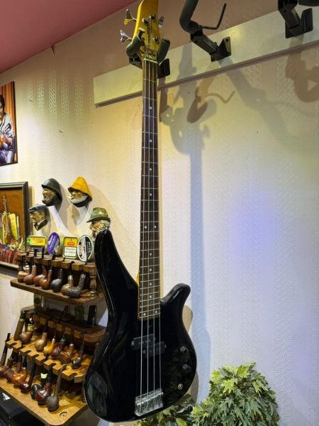 گیتار بیس yamaha مدل yo312